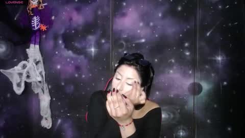 Cristal de Leon online show from October 18, 7:03 pm