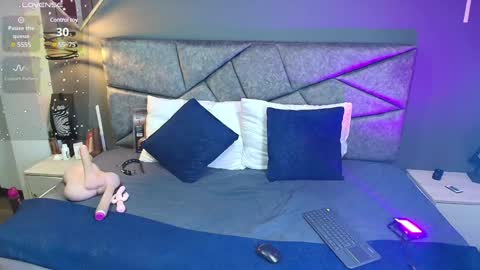 Snapshot of cristalmillf chatting on January 14, 12:11 am CRISTAL MILF online show from January 14, 12:11 am