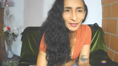 Snapshot of cristalvelvet chatting on May 31, 12:34 pm online show from May 31, 12:34 pm