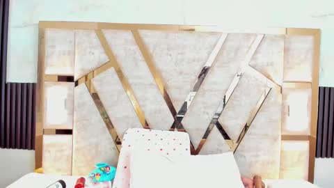 Snapshot of cristhinbrown chatting on March 7, 7:05 pm cristin online show from March 7, 7:05 pm