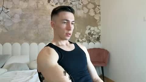 CristianoHailey online show from April 19, 6:10 pm