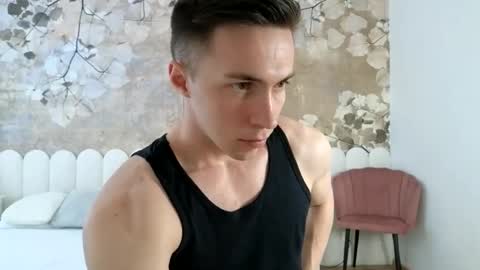 Snapshot of cristianovilla chatting on April 30, 12:00 pm CristianoHailey online show from April 30, 12:00 pm