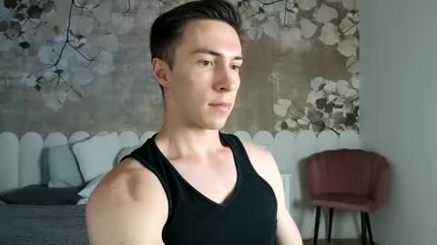 Snapshot of cristianovilla chatting on June 5, 6:24 pm CristianoHailey online show from June 5, 6:24 pm