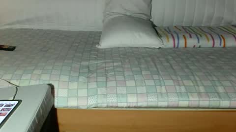 cristianrr184034 online show from February 5, 6:56 pm