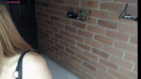 cristina online show from April 12, 8:03 pm