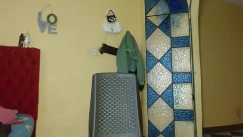 cristinamontiel74 online show from February 7, 7:27 pm