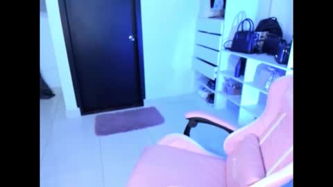 cristinasweet7 online show from April 3, 11:58 pm