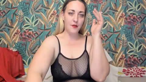 Cristina online show from December 17, 9:21 pm