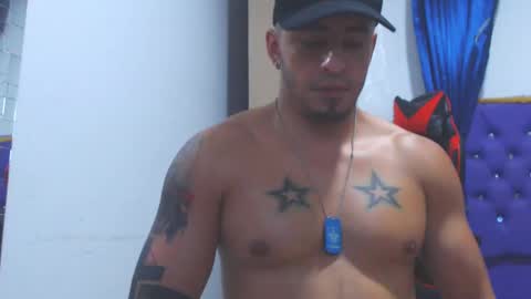 Snapshot of cristophertompson chatting on December 21, 7:13 am Say me Cris online show from December 21, 7:13 am