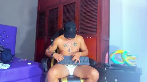 Snapshot of cristophertompson chatting on January 11, 2:25 pm Say me Cris online show from January 11, 2:25 pm