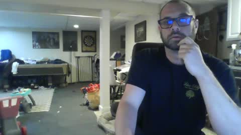 Snapshot of crm400 chatting on June 13, 1:58 am billybasement online show from June 13, 1:58 am