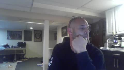 Snapshot of crm400 chatting on August 1, 2:44 am billybasement online show from August 1, 2:44 am