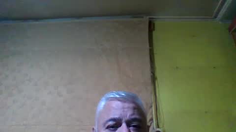 Snapshot of crmperez chatting on September 13, 10:20 pm crmperez online show from September 13, 10:20 pm