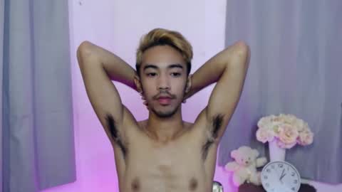 crocodale online show from November 18, 9:36 am