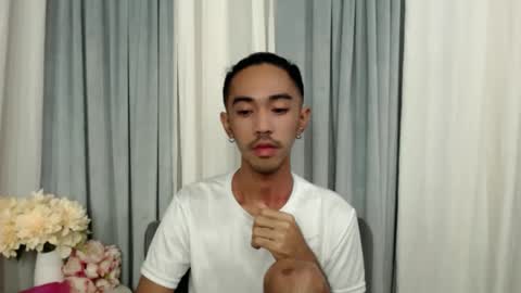 crocodale online show from April 17, 1:14 pm