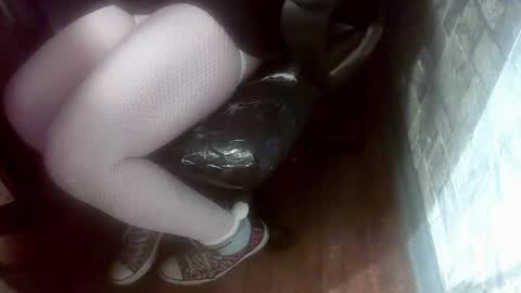 Snapshot of crossdresser_krystal chatting on December 9, 12:30 pm crossdresser krystal online show from December 9, 12:30 pm