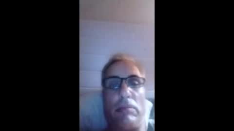 Snapshot of crucut80 chatting on December 22, 6:16 pm Crucut online show from December 22, 6:16 pm