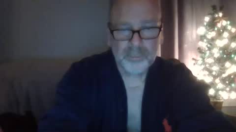 fun guy online show from April 19, 3:17 am