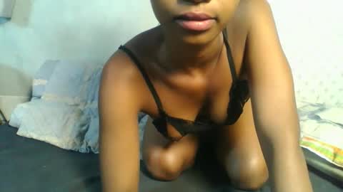 crush069 online show from November 4, 6:23 am