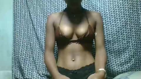 crush069 online show from March 3, 3:45 am