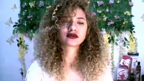 Snapshot of crysrus chatting on February 22, 7:45 pm crysrus online show from February 22, 7:45 pm