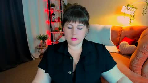 Anna online show from April 29, 8:59 pm