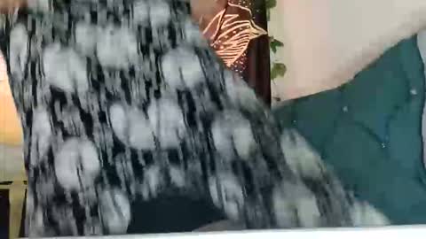 Snapshot of crystal_669 chatting on October 21, 3:57 pm carol     online show from October 21, 3:57 pm