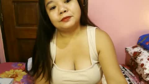 Snapshot of crystal_april chatting on April 26, 6:00 am Crys online show from April 26, 6:00 am