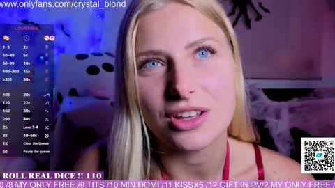 Snapshot of crystal_blond chatting on October 14, 7:25 pm Crystal online show from October 14, 7:25 pm