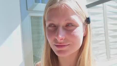 Crystal online show from April 18, 3:05 pm