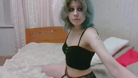 Snapshot of crystal_porn_love chatting on December 7, 6:37 pm Crystal and Marcl online show from December 7, 6:37 pm