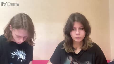 Crystal and Marcl online show from November 27, 5:42 am