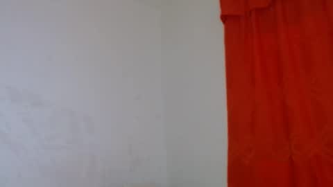 Snapshot of crystal_starx chatting on February 3, 3:50 pm Crystal Blaze online show from February 3, 3:50 pm