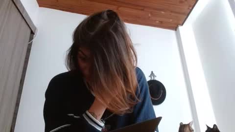 Snapshot of crystal_starx chatting on February 8, 3:48 pm Crystal Blaze online show from February 8, 3:48 pm