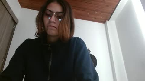 Snapshot of crystal_starx chatting on February 23, 1:08 pm Crystal Blaze online show from February 23, 1:08 pm