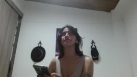 Snapshot of crystal_starx chatting on April 10, 12:38 am Crystal Blaze online show from April 10, 12:38 am