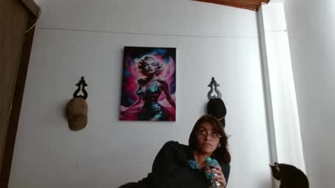 Snapshot of crystal_starx chatting on April 28, 5:40 pm Crystal Blaze online show from April 28, 5:40 pm