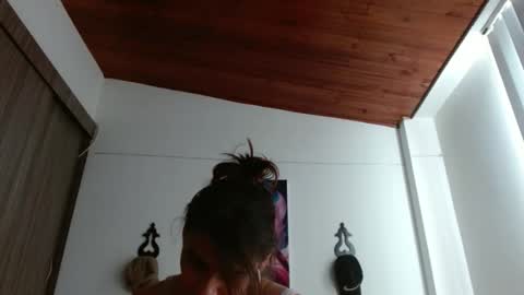 Snapshot of crystal_starx chatting on May 19, 5:19 pm Crystal Blaze online show from May 19, 5:19 pm