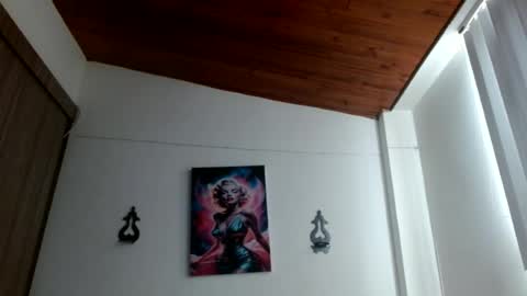 Snapshot of crystal_starx chatting on June 14, 4:53 pm Crystal Blaze online show from June 14, 4:53 pm