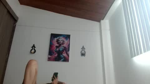 Snapshot of crystal_starx chatting on June 29, 3:01 pm Crystal Blaze online show from June 29, 3:01 pm