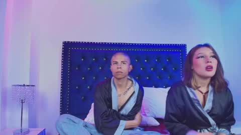 Crystal y Thiago online show from January 24, 9:39 am