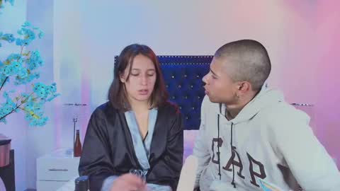Crystal y Thiago online show from January 26, 6:17 am