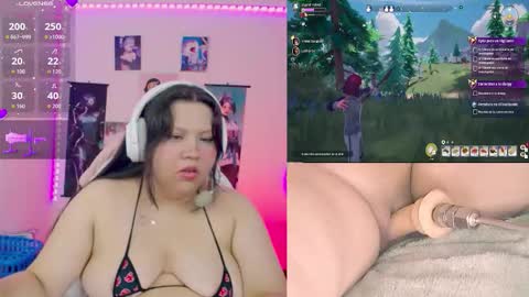 Snapshot of crystal_velvet01 chatting on February 10, 1:32 am crystal online show from February 10, 1:32 am