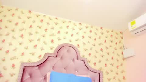 Snapshot of crystal_watson0 chatting on August 5, 3:15 pm Milf Latina online show from August 5, 3:15 pm