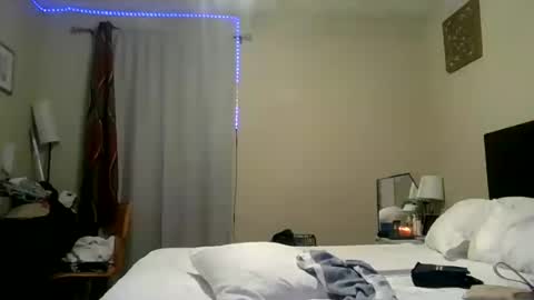 crystalbarbie214 online show from June 25, 4:12 am
