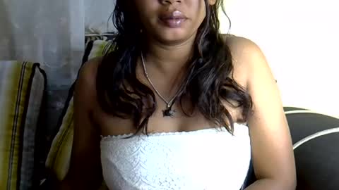 Snapshot of crystalbellax chatting on June 16, 6:38 am crystalbellax online show from June 16, 6:38 am
