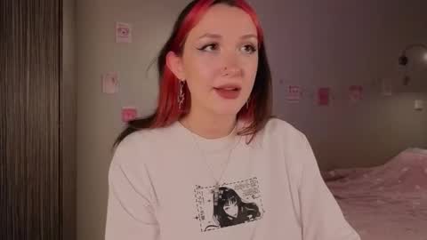 Snapshot of crystalblaze_ chatting on September 16, 7:59 pm Grace online show from September 16, 7:59 pm