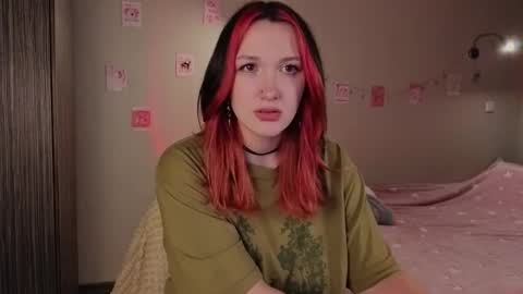 Snapshot of crystalblaze_ chatting on September 17, 7:04 pm Grace online show from September 17, 7:04 pm