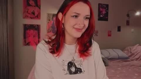 Snapshot of crystalblaze_ chatting on October 3, 8:17 pm Grace online show from October 3, 8:17 pm