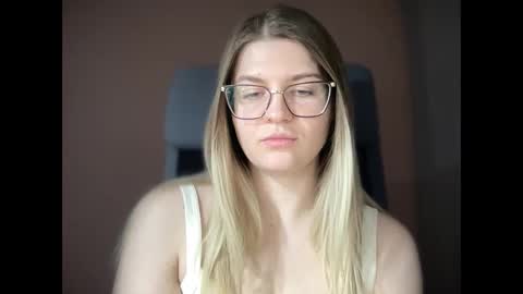 crystalblush01 online show from March 7, 7:00 pm